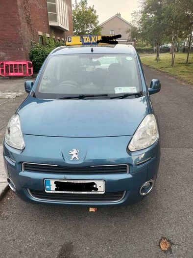 Taxi rental