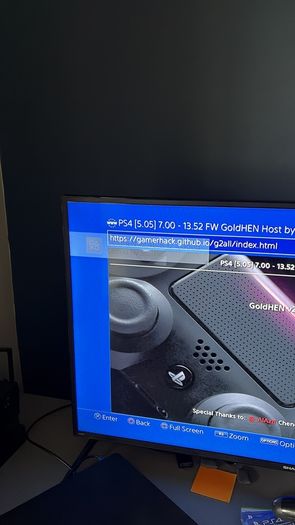 Sony PS4 Slim + Controller + 2 Games - GoldHEN Setup 150 Not 50