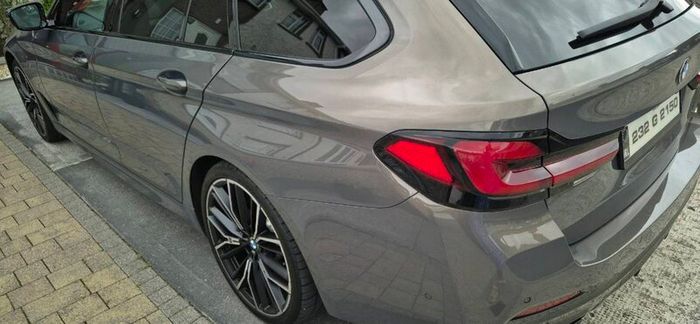 BMW 5-Series 2023