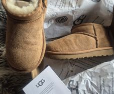kids uggs