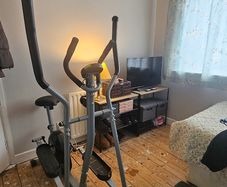 Cross trainer