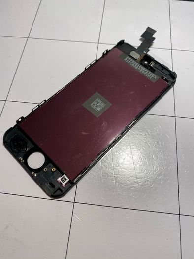 iphone5c black screen