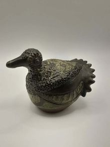 Elizabeth Mbatha Ceramic Bird