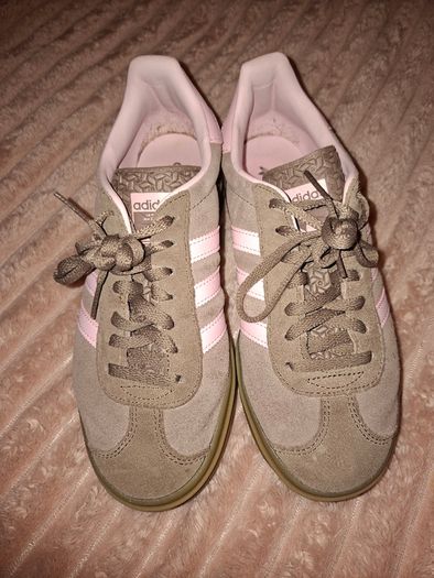 Adidas Runners - Size 5