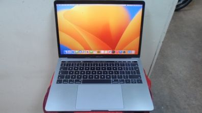 MacBook Pro (13inch 2017)