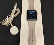 Apple Watch Series 3 42MM Smartwatch/ Used