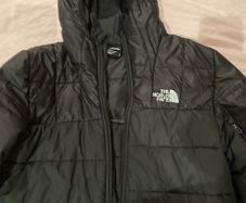 Mens North Face Coat - size small