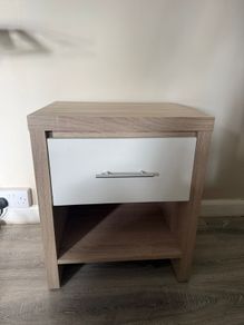 2 x Bedside Lockers