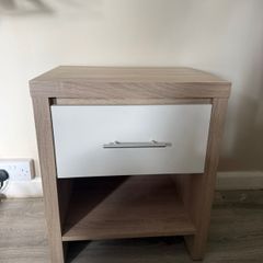 2 x Bedside Lockers