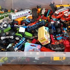 Toy vehicles