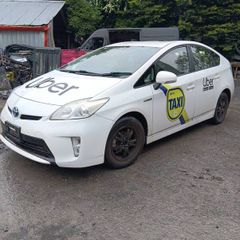 Breaking Toyota Prius 2012 hybrid