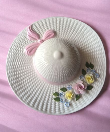 Vintage Aynsley Bone China Wall Pocket Hat