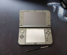 New Nintendo 3DS XL - Modded + Nand Hardmod