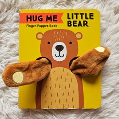 Huge Me Little Bear Finger Puppet Book