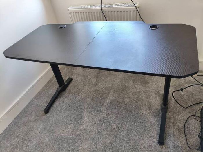 PRO GAMER gaming desk