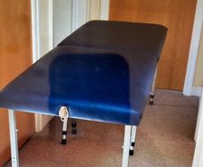 Massage table