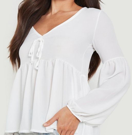 BOOHOO Ivory Top. Size 14. New