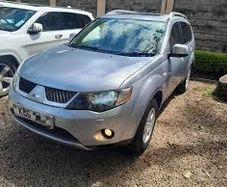 Mitsubishi outlander for parts