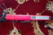 MAC Hair Straightener