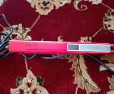 MAC Hair Straightener