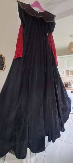 Vampire Witch costume age 9-10