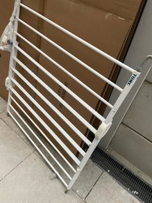 Staircase gate