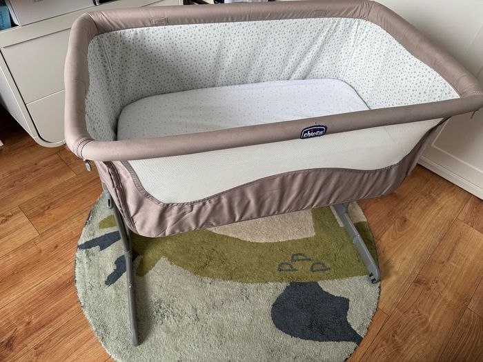 Chicco Next2toMe Essential crib cot
