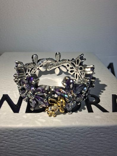 Pandora Bridgerton herbarium bee ring size 56