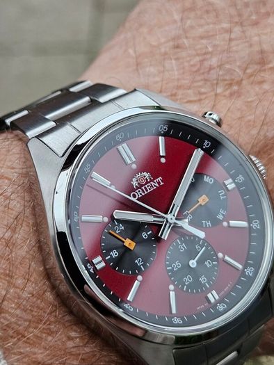 Watch Orient Neo 70' Calendar. Quartz.