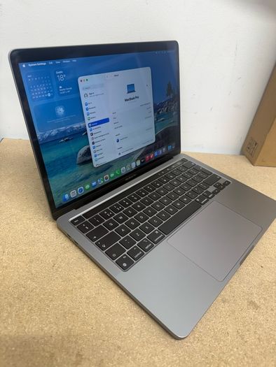 Apple Macbook Pro 13.3"-M2-16GB RAM-500GB SSD-Excellent Condition