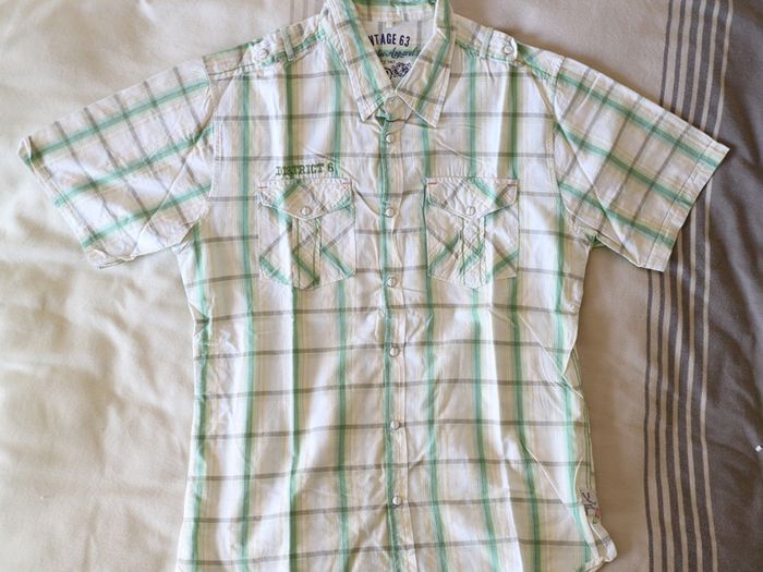 Authentic Apparel Shirt | size M | BRAND NEW!