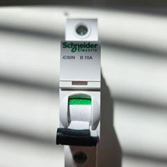 A9F43110 Schneider Electric Miniature circuit breaker (MCB), Acti9 iC60N Disbo, 1P, 10A, B curve, 6000A (IEC/EN 60898-1), 10kA (IEC/EN 60947-2)