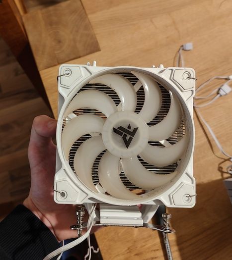 Tempest Tower CPU ARGB Cooler Black / White