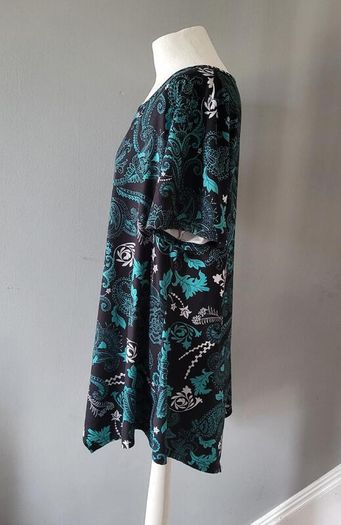 Enmain teal & black top, Size 20-22