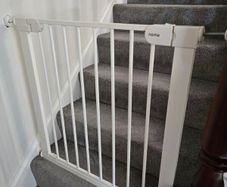 Noma Flat Step Pressure Fit Stair Gate White