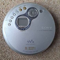 Sony Walkman FM/AM Radio D-FJ401