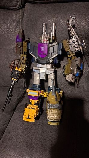 Transformers AOTP Bruticus ( Complete)