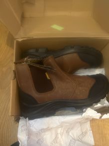 Cargo work boots