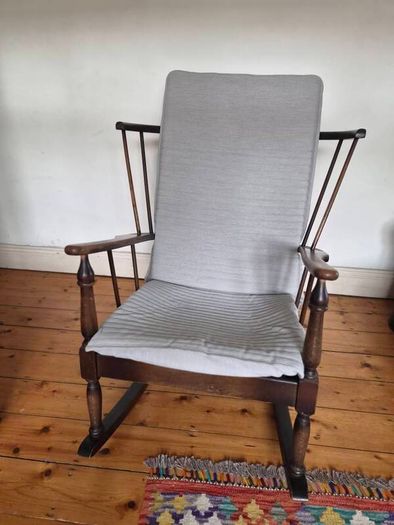 Rocking chair