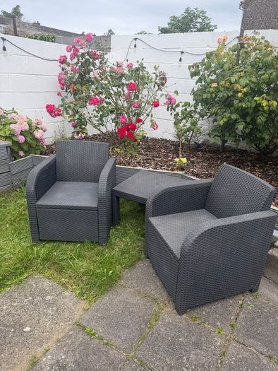 garden chairs