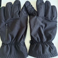 Winter gloves