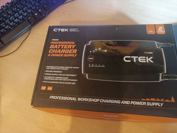 Ctek Pro25s