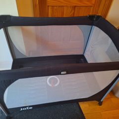 Jolie travel cot