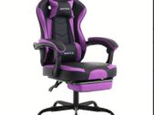 Gaming chair with footrest