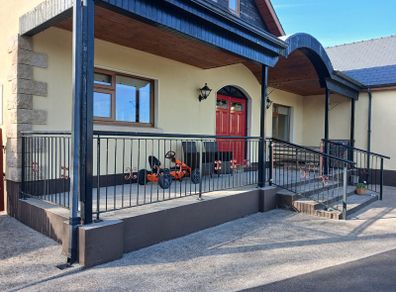Steel railing