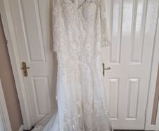plus size wedding dress