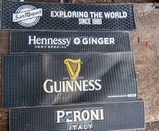 Bar runner