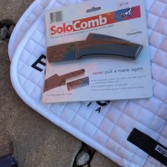 Horse Mane pulling comb