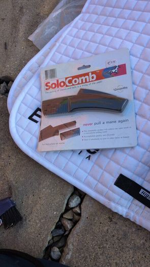 Horse Mane pulling comb