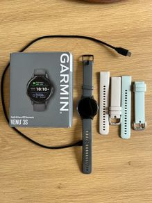 Garmin Venu 3S 41mm plus Box plus 3 Straps Excellent Condition